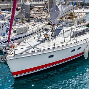 Relaxing On A 38ft Sail Yacht Botel Arrecife (Lanzarote)