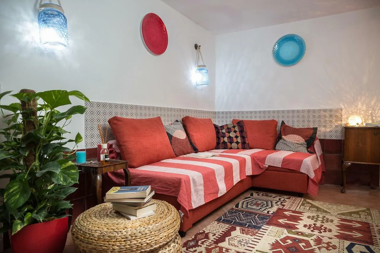 Moroni Trastevere Cozy Apartment Rome Italy